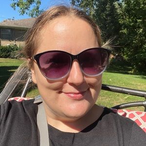 Meet your Posher, Maggie